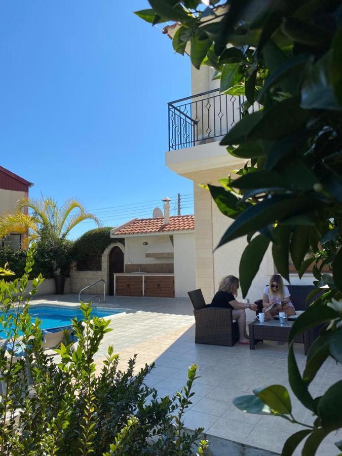 Episkopi Villa, Luxury 4 Bedroom With Pool - ลิมาซอล ภายนอก รูปภาพ