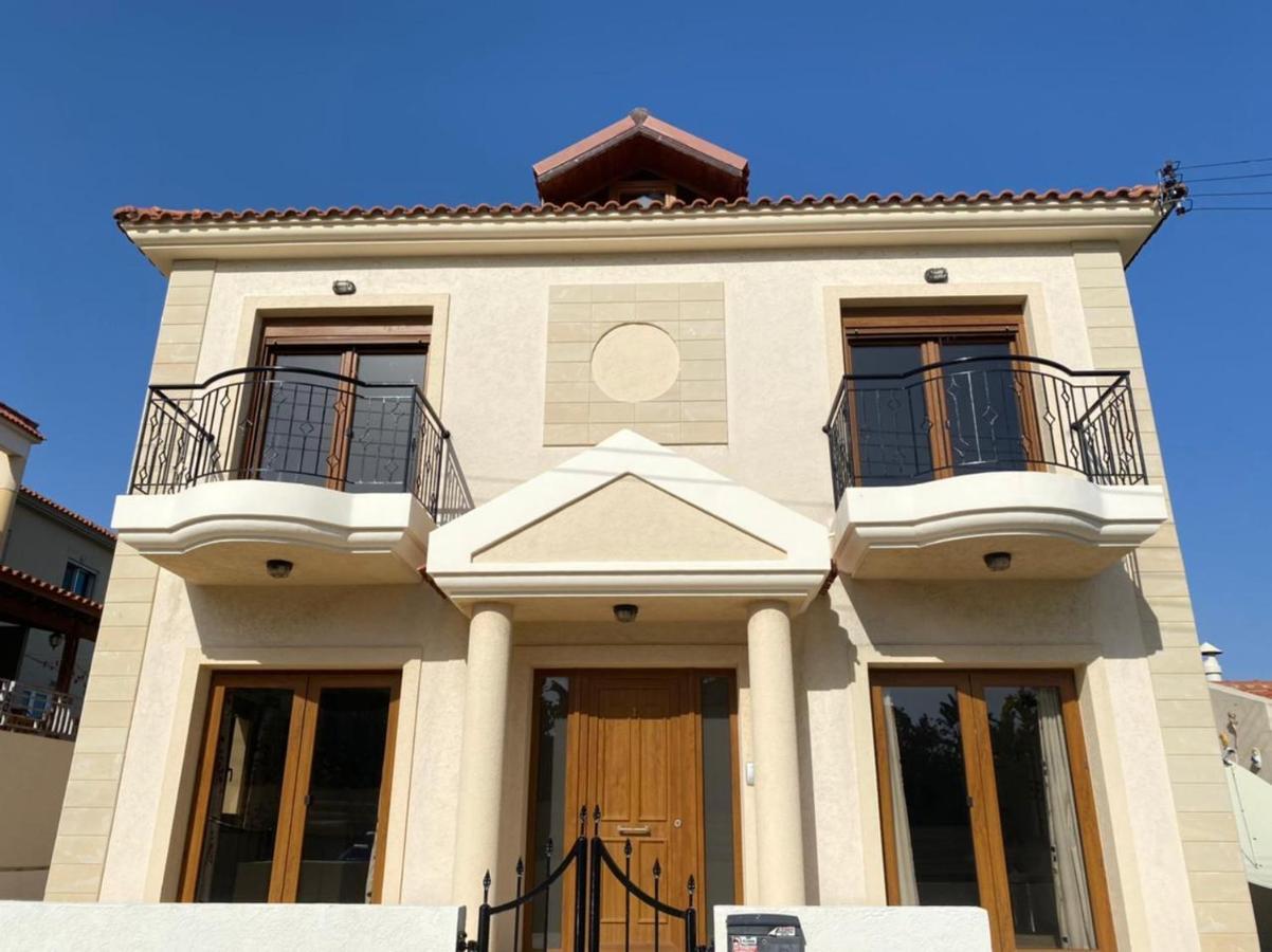 Episkopi Villa, Luxury 4 Bedroom With Pool - ลิมาซอล ภายนอก รูปภาพ